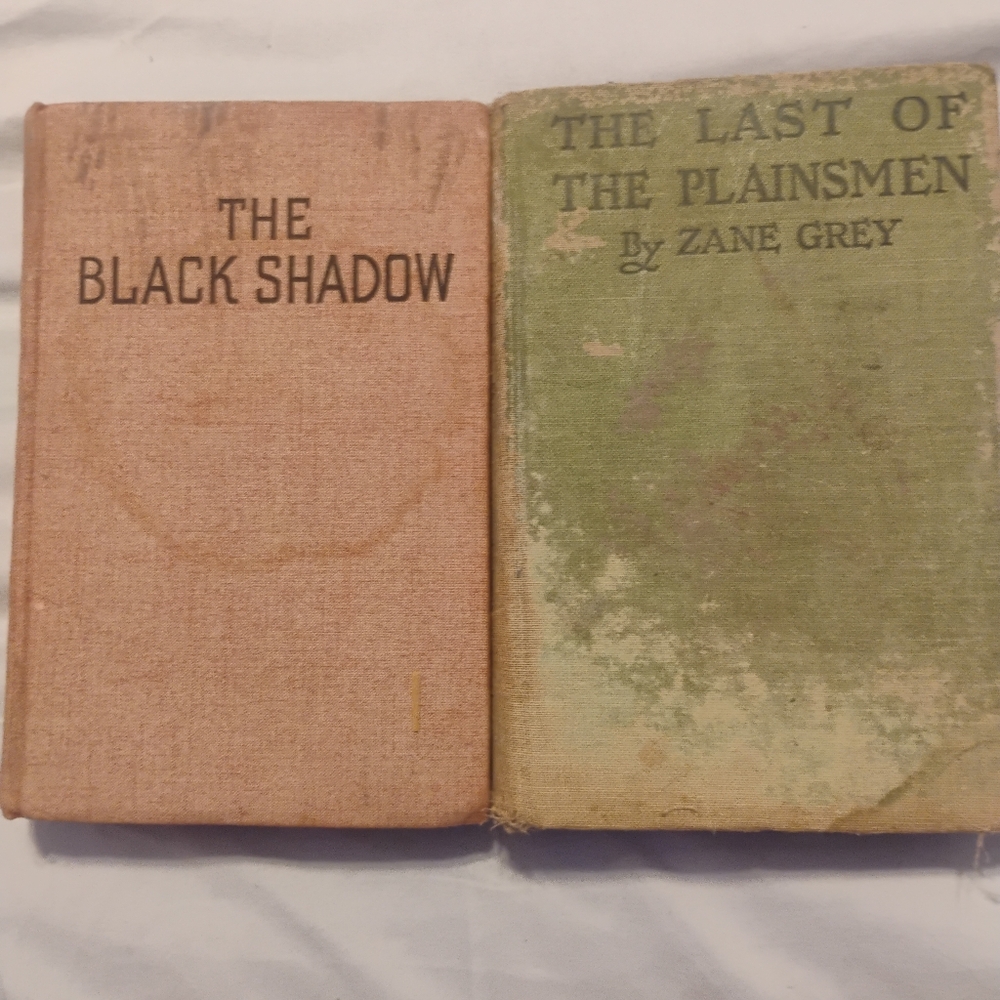 Vintage Book Collection - Picture 3 of 10